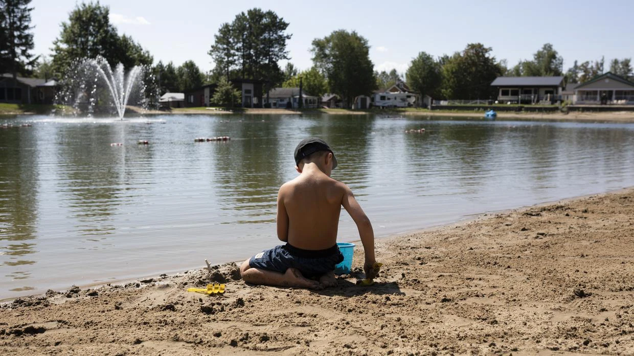 Camper dans la région