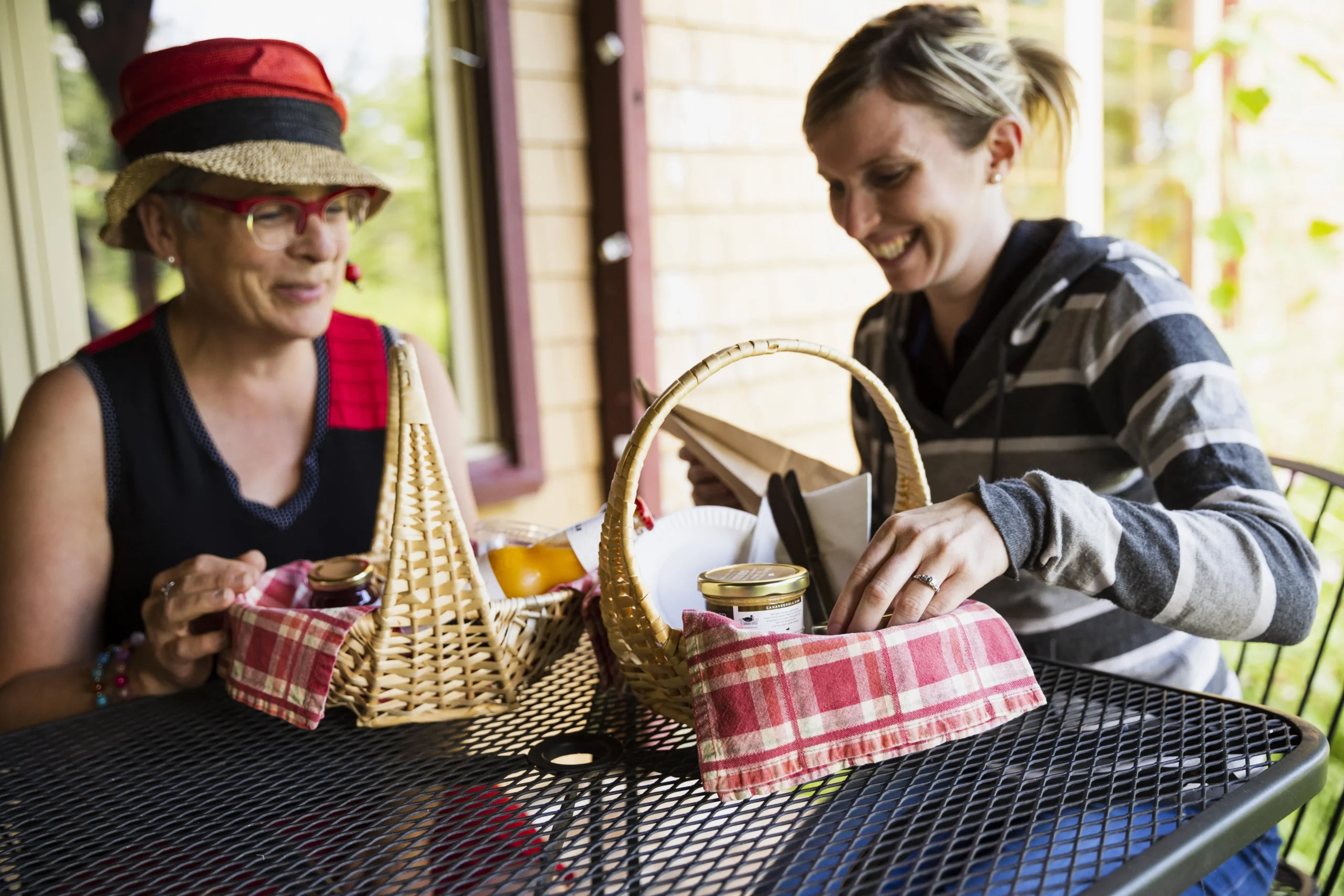 Tables et pique-niques champêtres